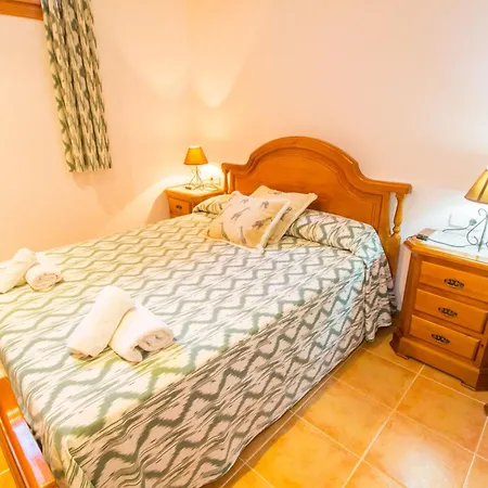 Sunny With Private Pool, Ac And Wifi Поланко