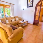 Casa de Férias Sunny With Private Pool, Ac And Wifi