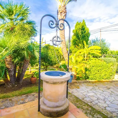 Sunny With Private Pool, Ac And Wifi Ferienhaus