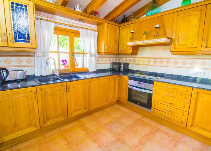 Sunny With Private Pool, Ac And Wifi