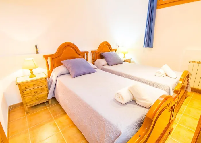 Holiday home Sunny With Private Pool, Ac And Wifi *